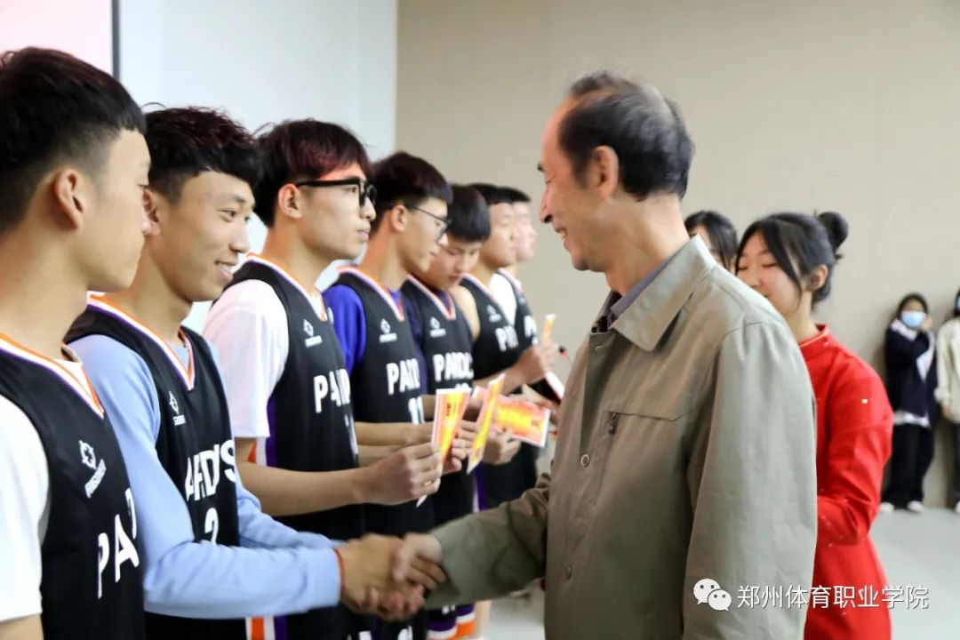 ug环球客户端图片