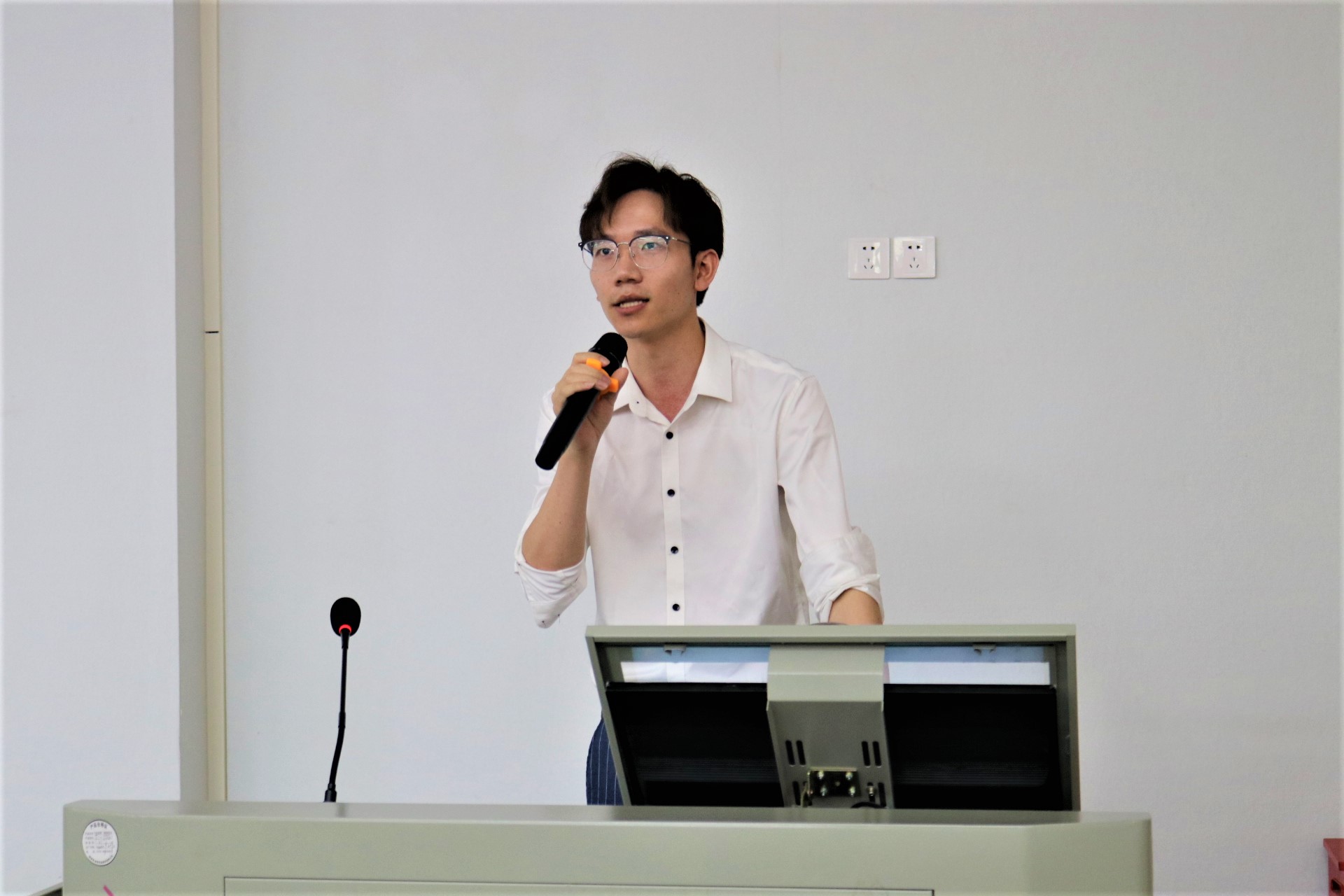 ug环球指定入口图片