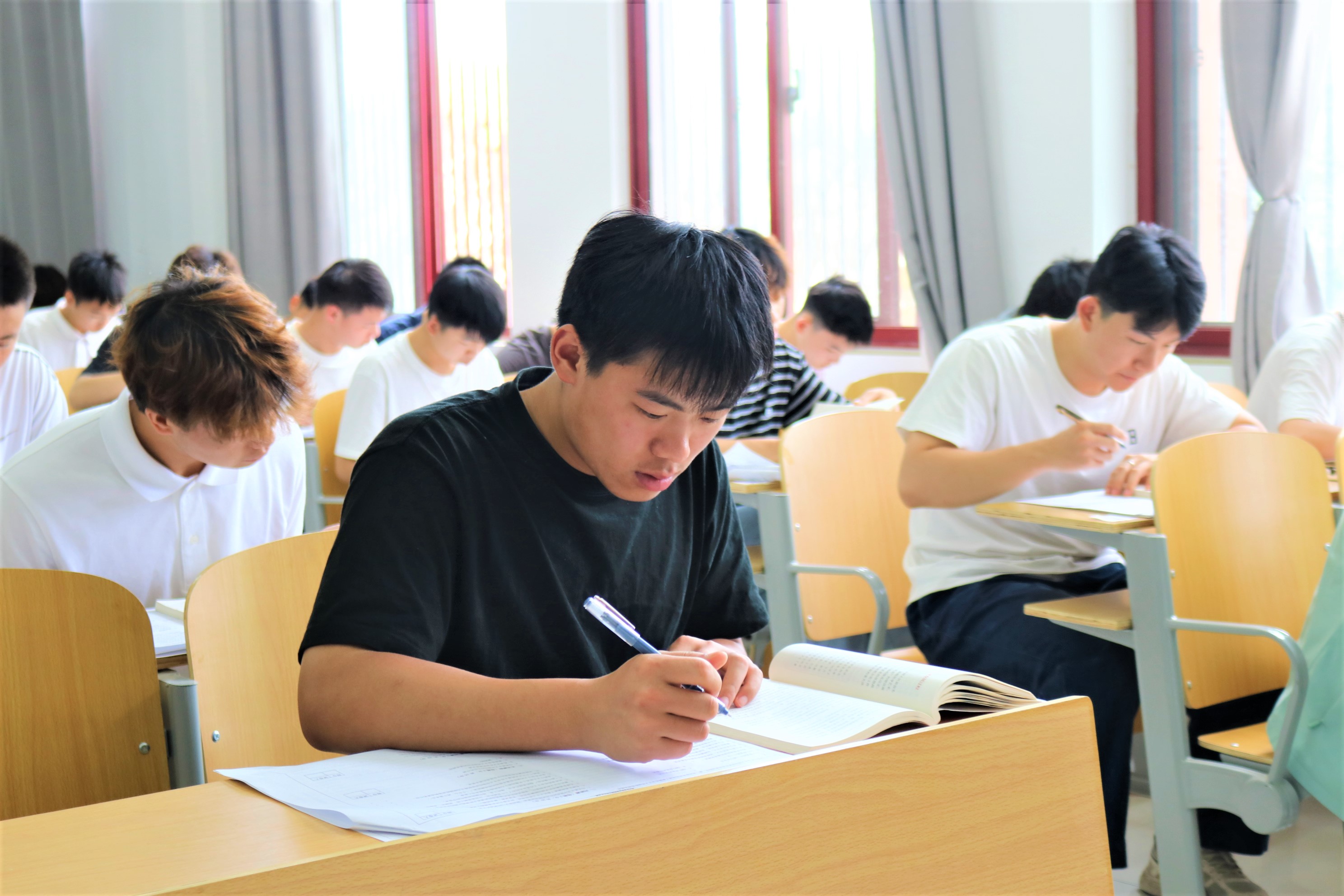 ug环球欧冠直播图片