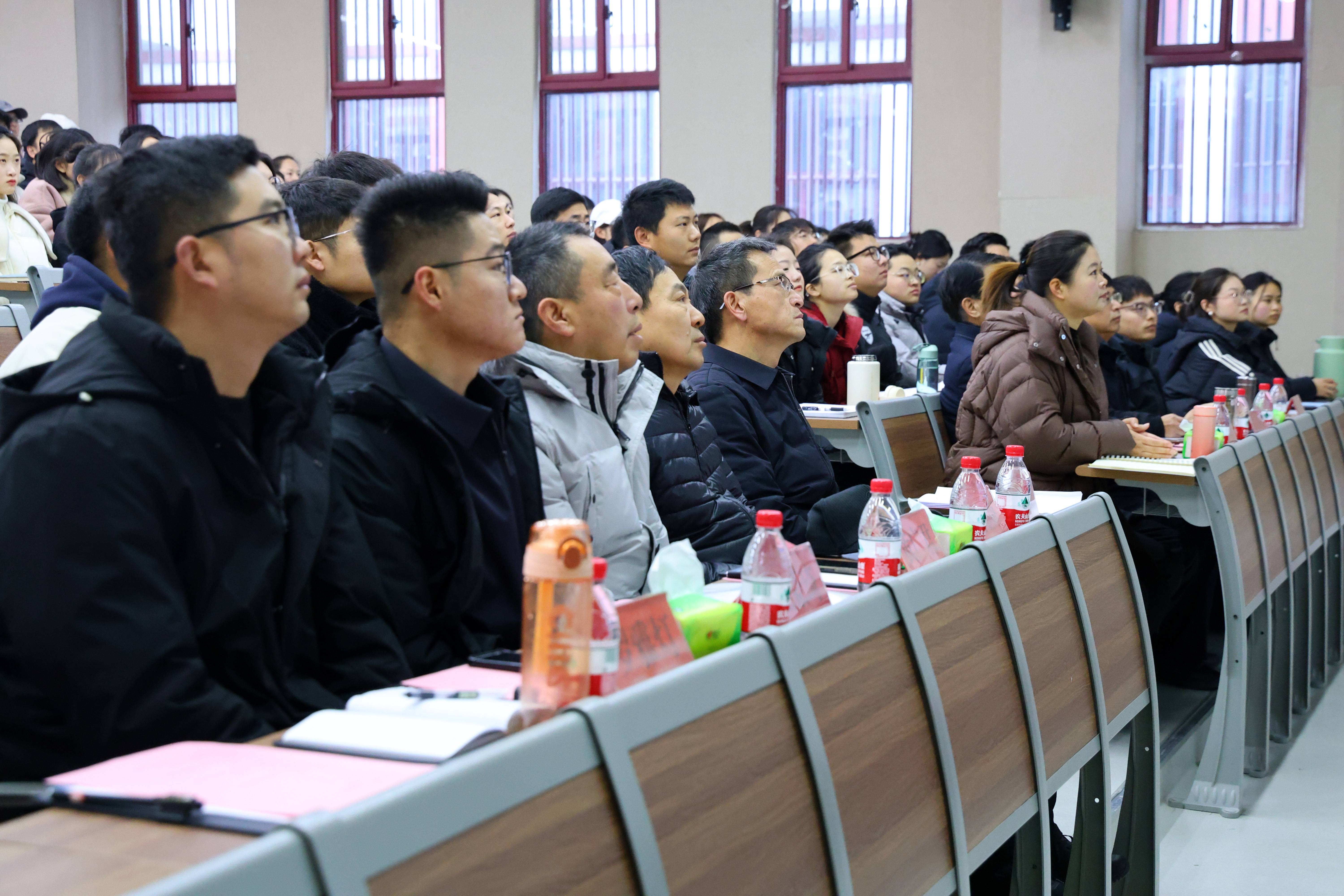 ug环球APP下载图片