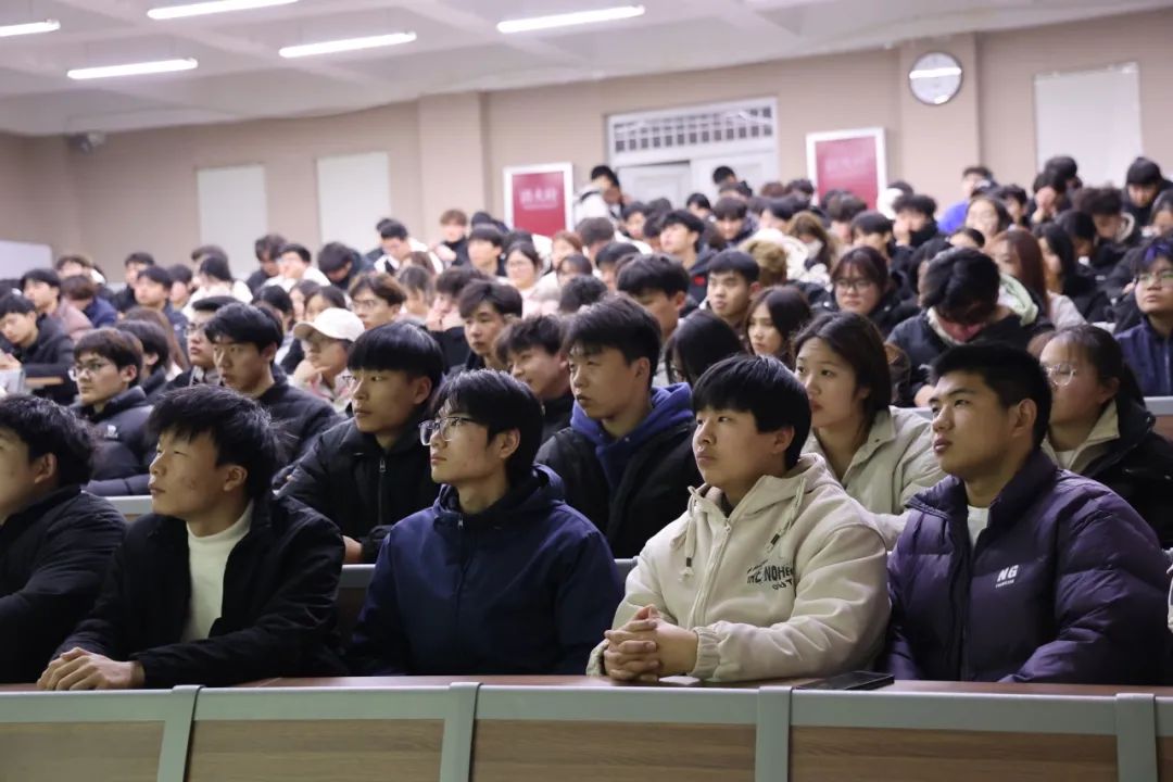 ug环球手机版图片
