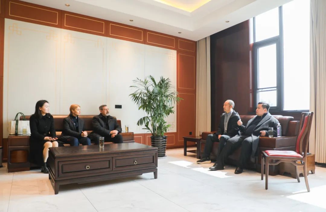 ug环球手机版图片