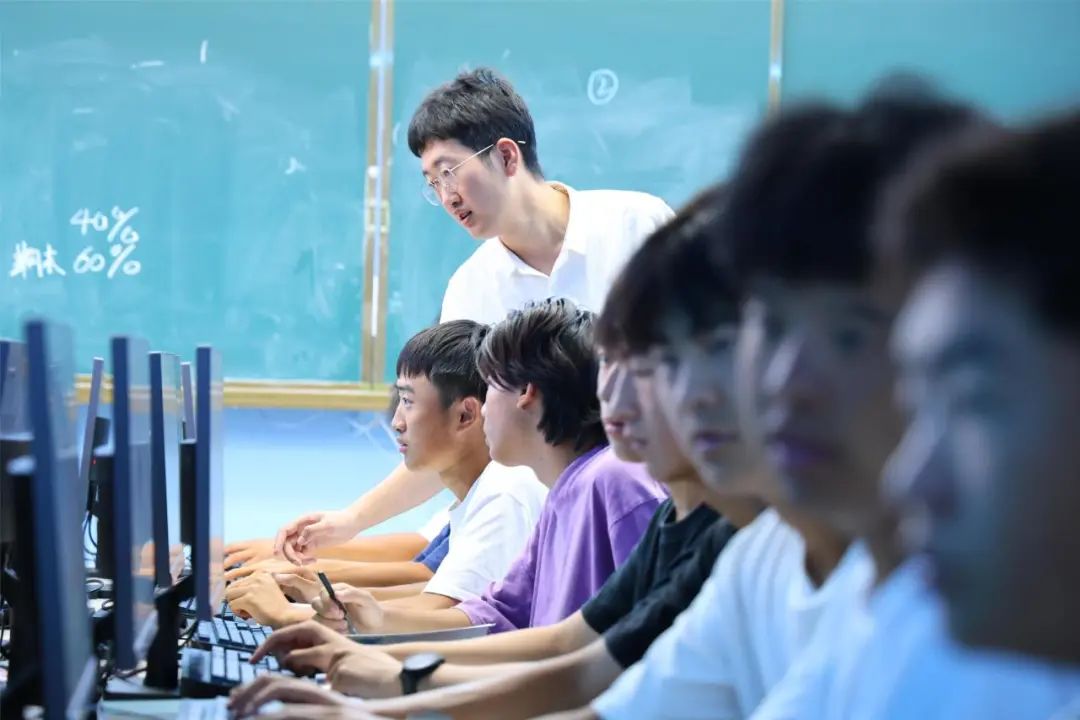 ug环球客户端图片