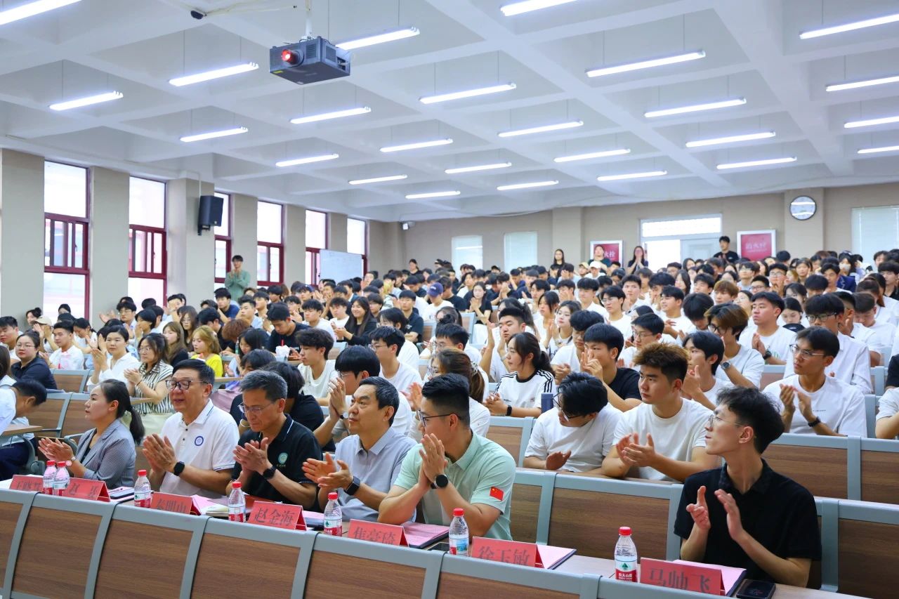 ug环球客户端图片