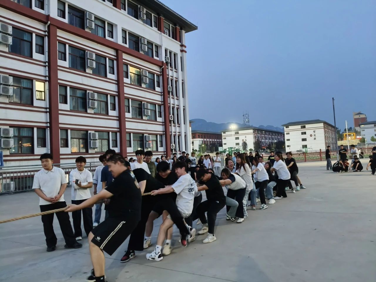 ug环球体育频道图片