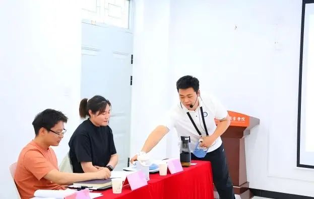 ug环球安全通道图片