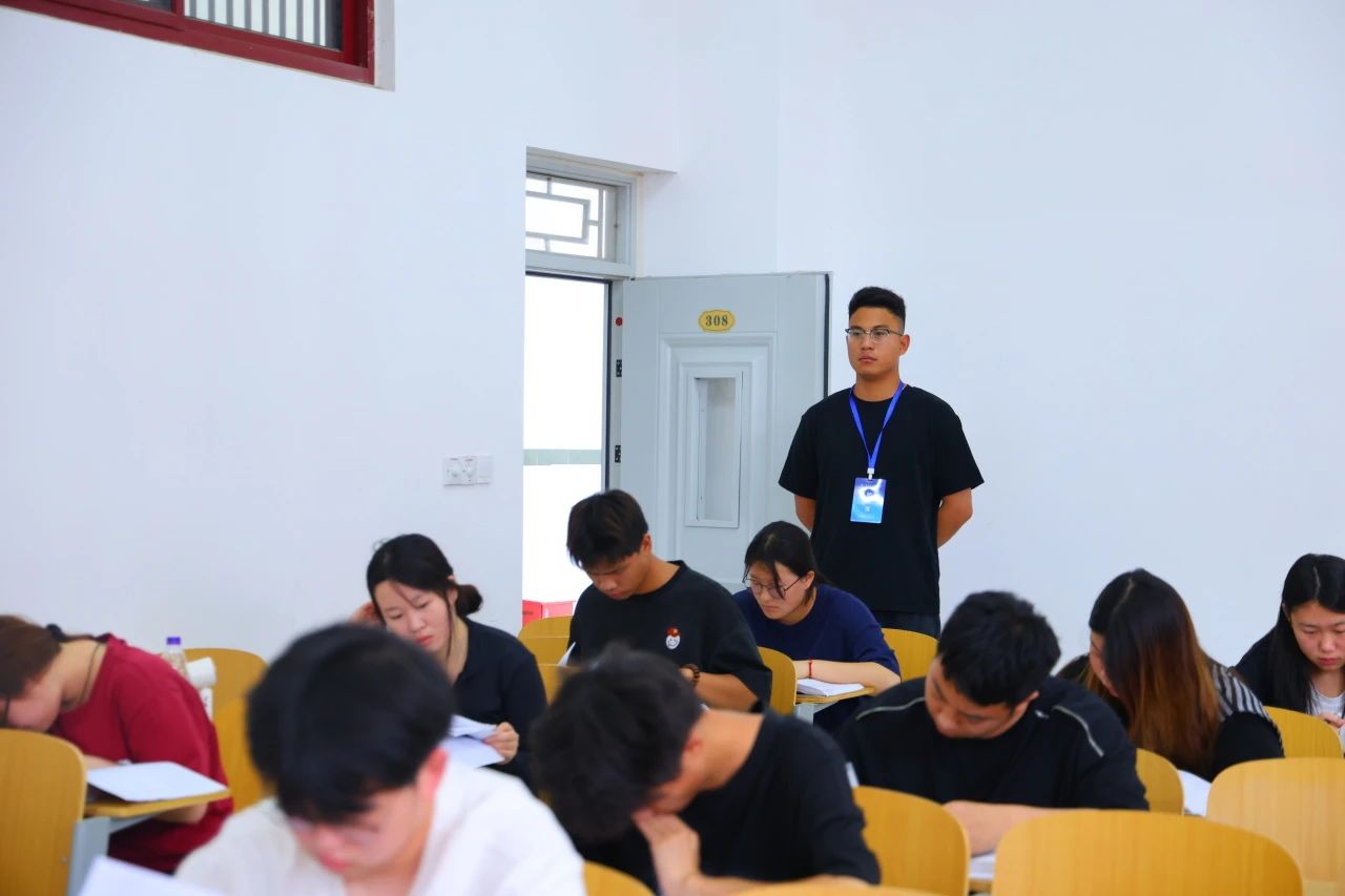 ug环球手机版图片