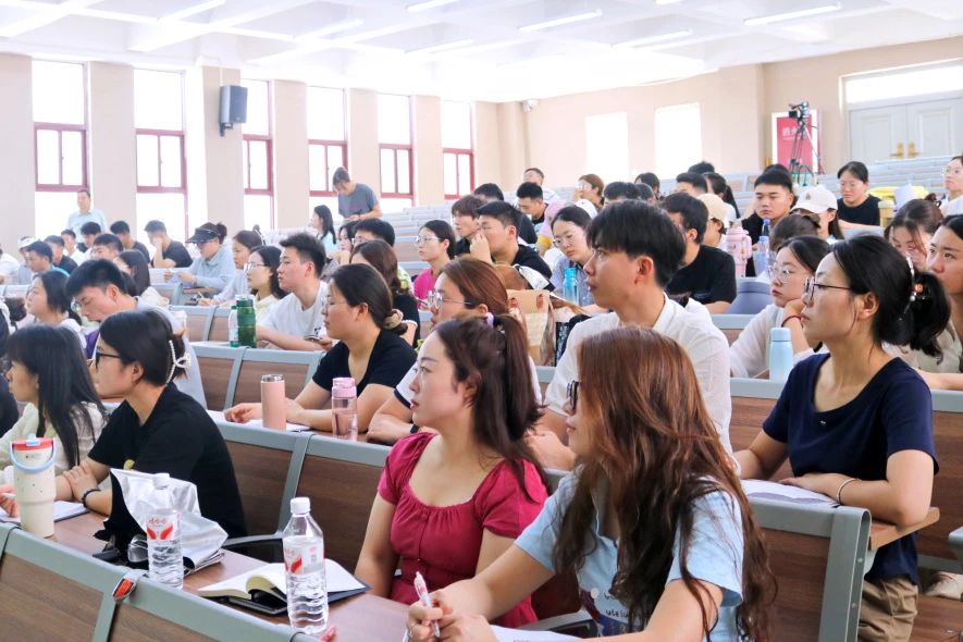 ug环球手机版图片