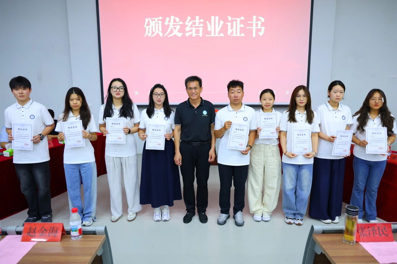 ug环球手机版图片