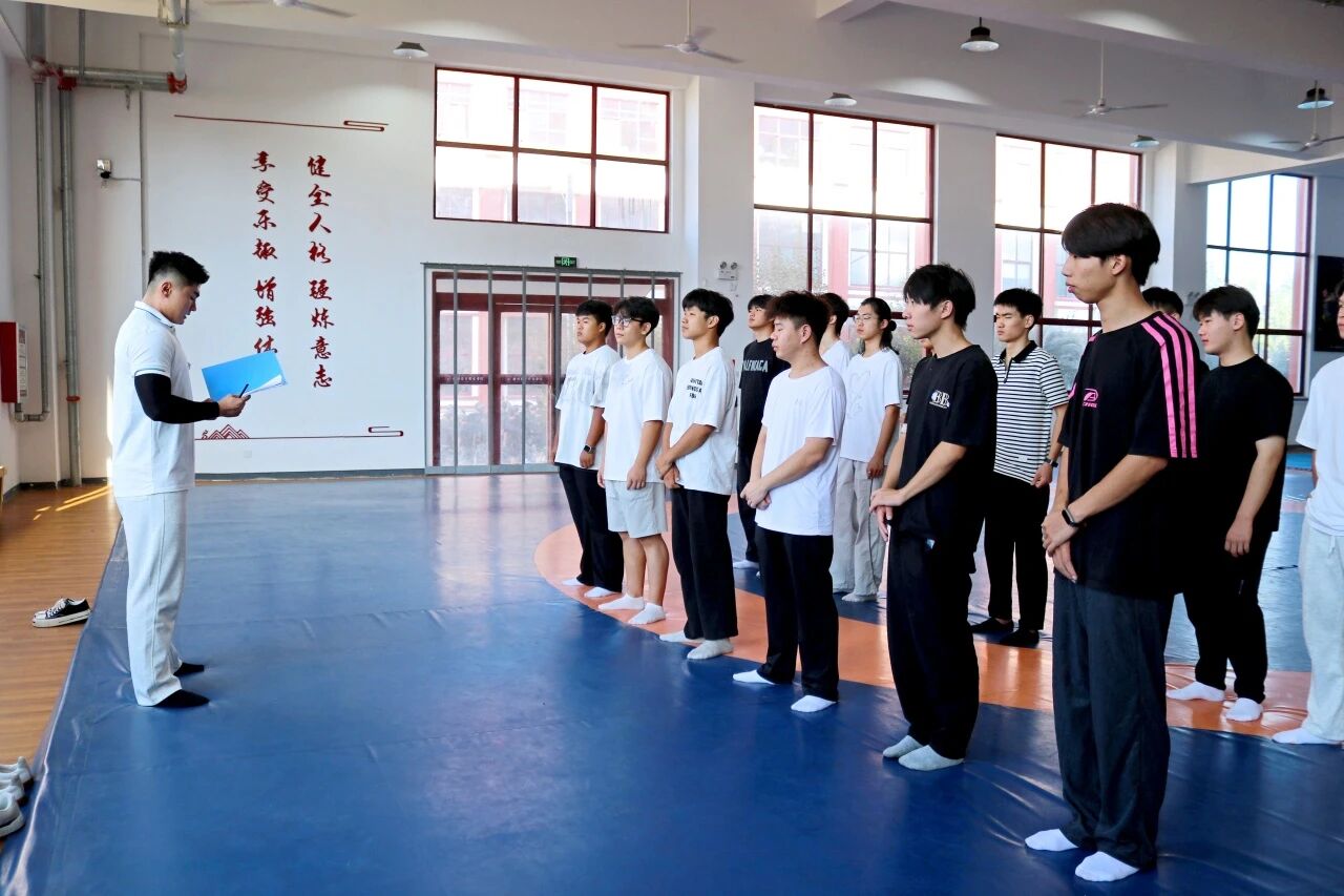 ug环球手机版图片