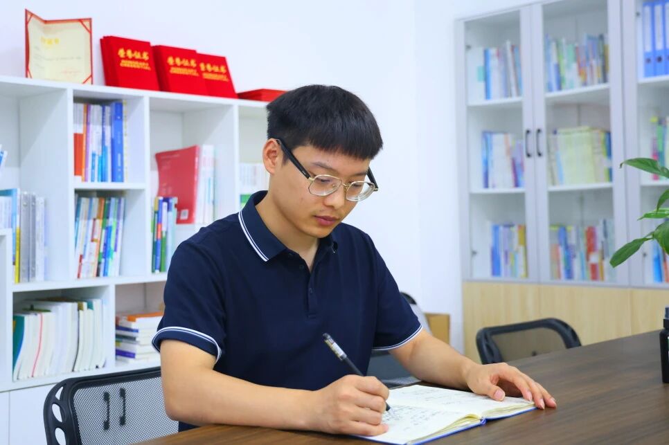 ug环球平台图片