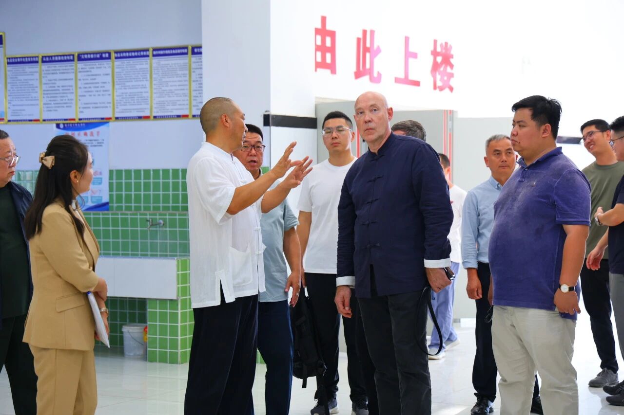 ug环球手机版图片