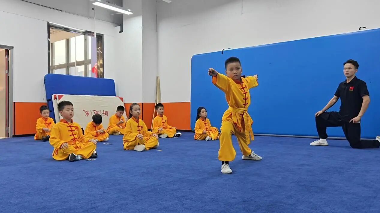 ug环球体育频道图片