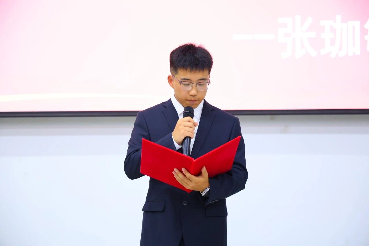 ug环球手机版图片