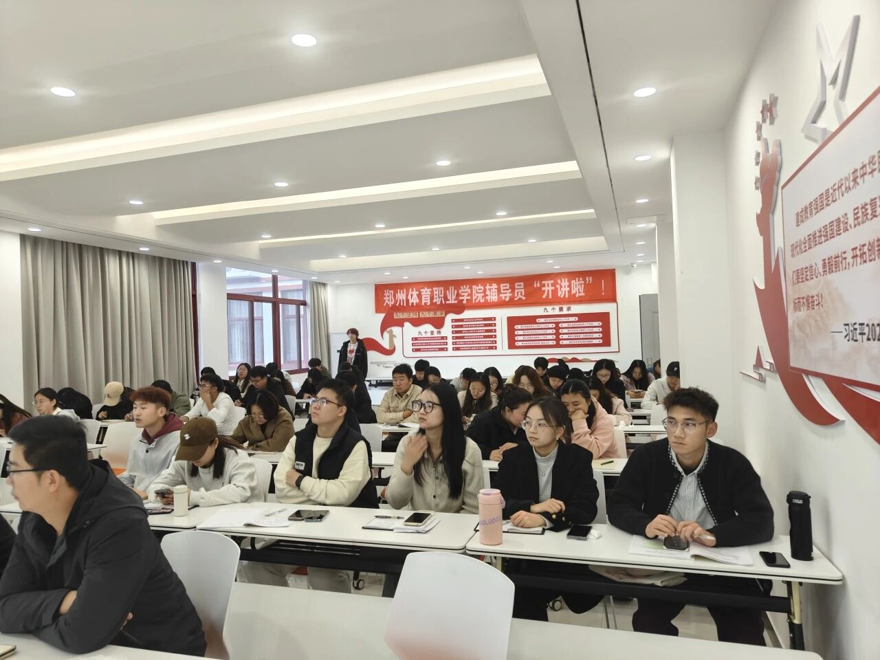 ug环球安全通道图片