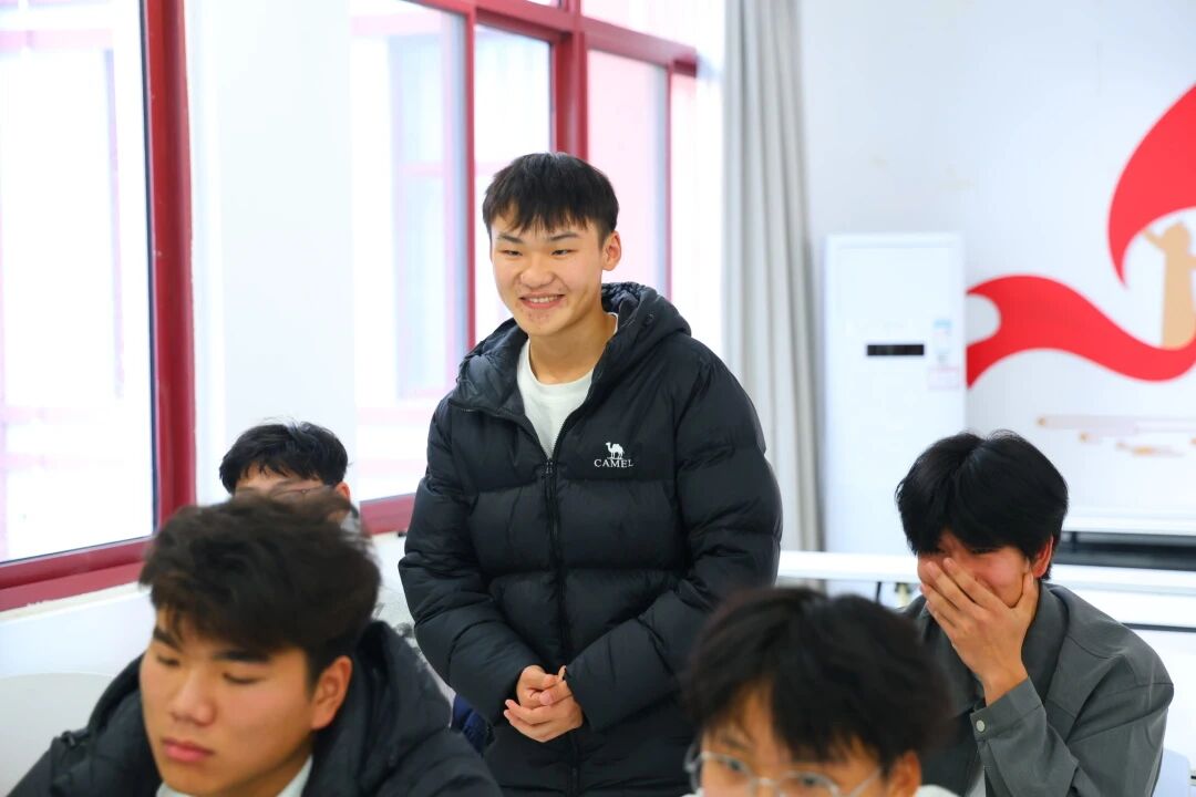 ug环球手机版图片