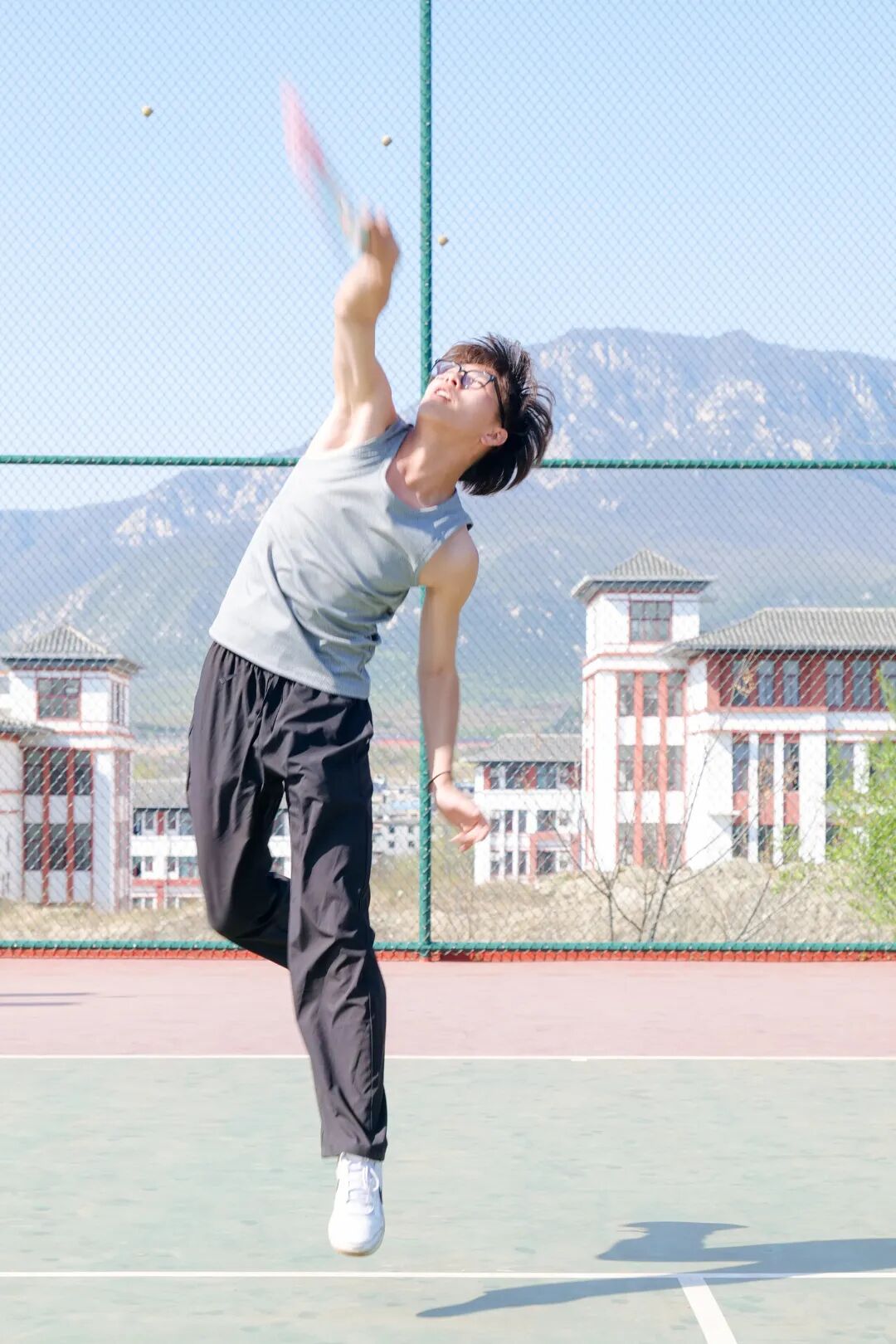 ug环球APP下载图片
