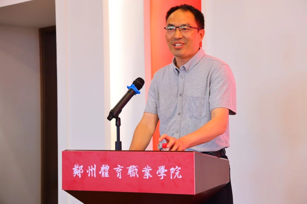 ug环球手机版图片