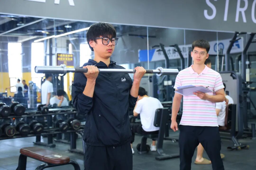 ug环球手机版图片
